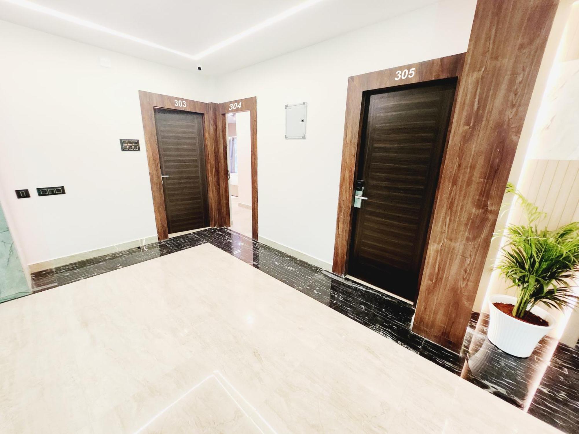 The Greenstar Inn Premium Бхубанешвара Экстерьер фото